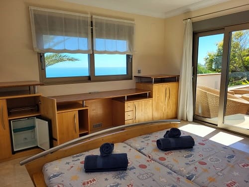 4 bedroom Villa for sale in Moraira with pool garage - € 1,500,000 (Ref: 9889338)