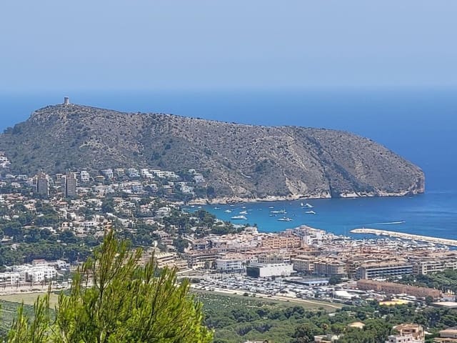 Chalet de 4 habitaciones en Moraira, Teulada-Moraira en venta con piscina garaje - 1.500.000 € (Ref: 9889338)