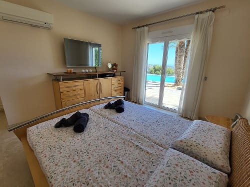 4 bedroom Villa for sale in Moraira with pool garage - € 1,500,000 (Ref: 9889338)