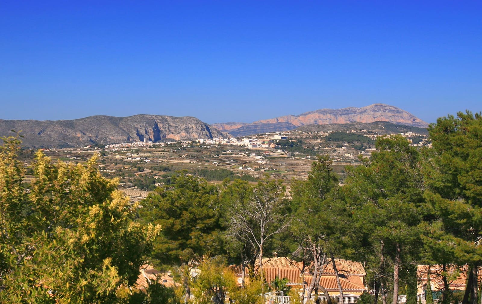 4 bedroom Villa for sale in Moraira with pool garage - € 1,500,000 (Ref: 9889338)
