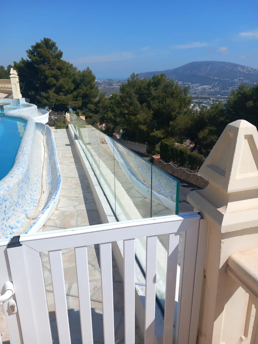 4 bedroom Villa for sale in Moraira with pool garage - € 1,500,000 (Ref: 9889338)