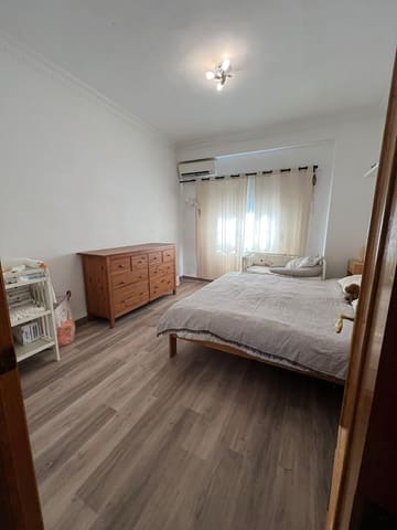 Piso de 4 habitaciones en Cheste en venta - 120.000 € (Ref: 9735891)