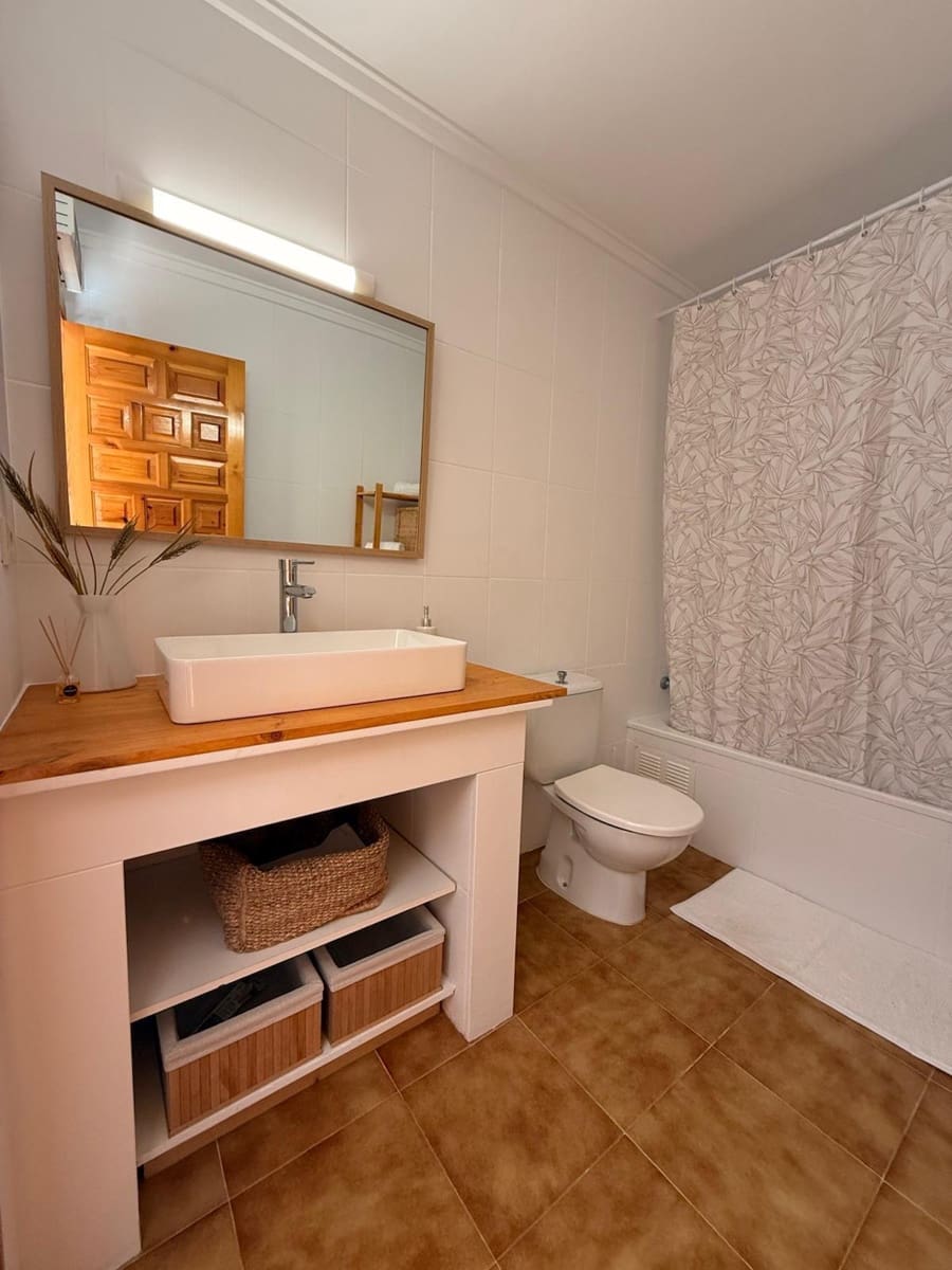 2 bedroom Apartment for rent in Denia with pool garage - € 1,200 (Ref: 9735892)