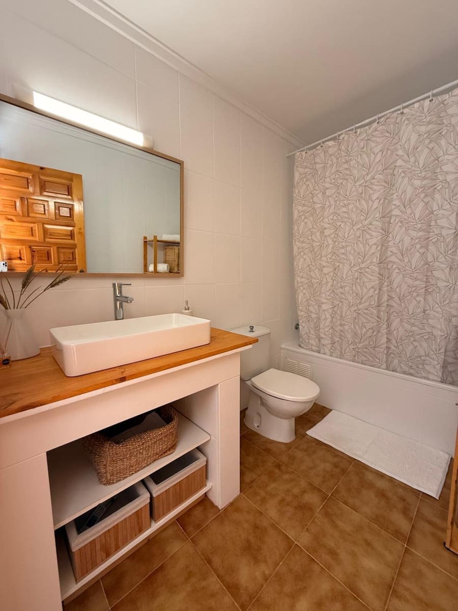 2 bedroom Apartment for rent in Denia with pool garage - € 1,200 (Ref: 9735892)