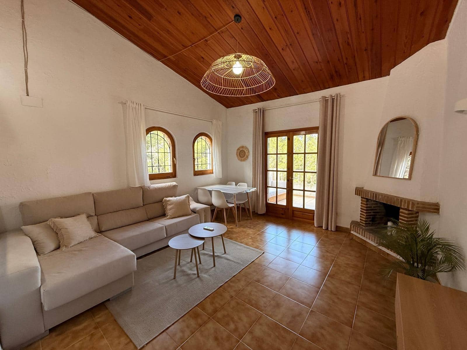 2 bedroom Apartment for rent in Denia with pool garage - € 1,200 (Ref: 9735892)