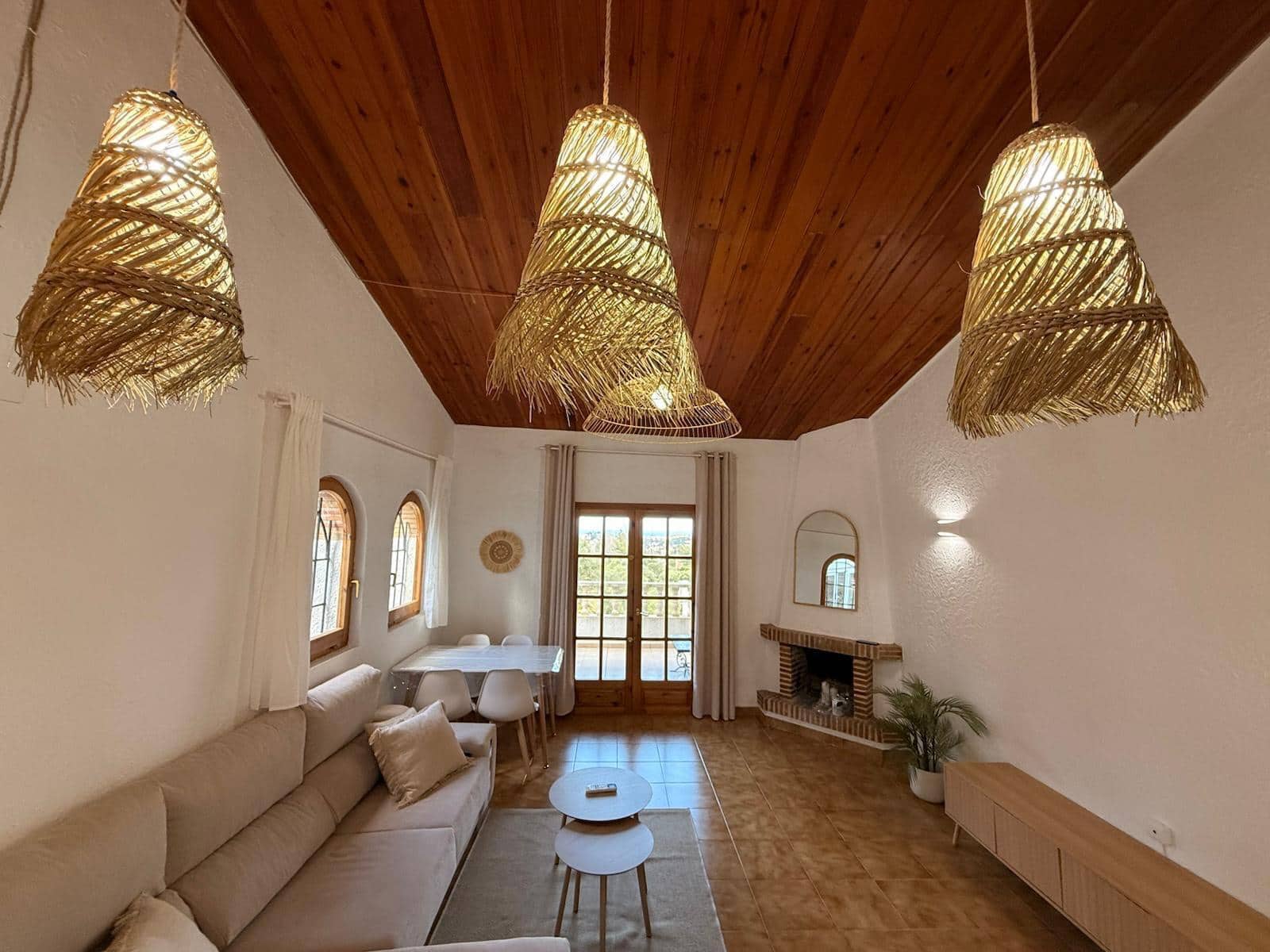 2 bedroom Apartment for rent in Denia with pool garage - € 1,200 (Ref: 9735892)