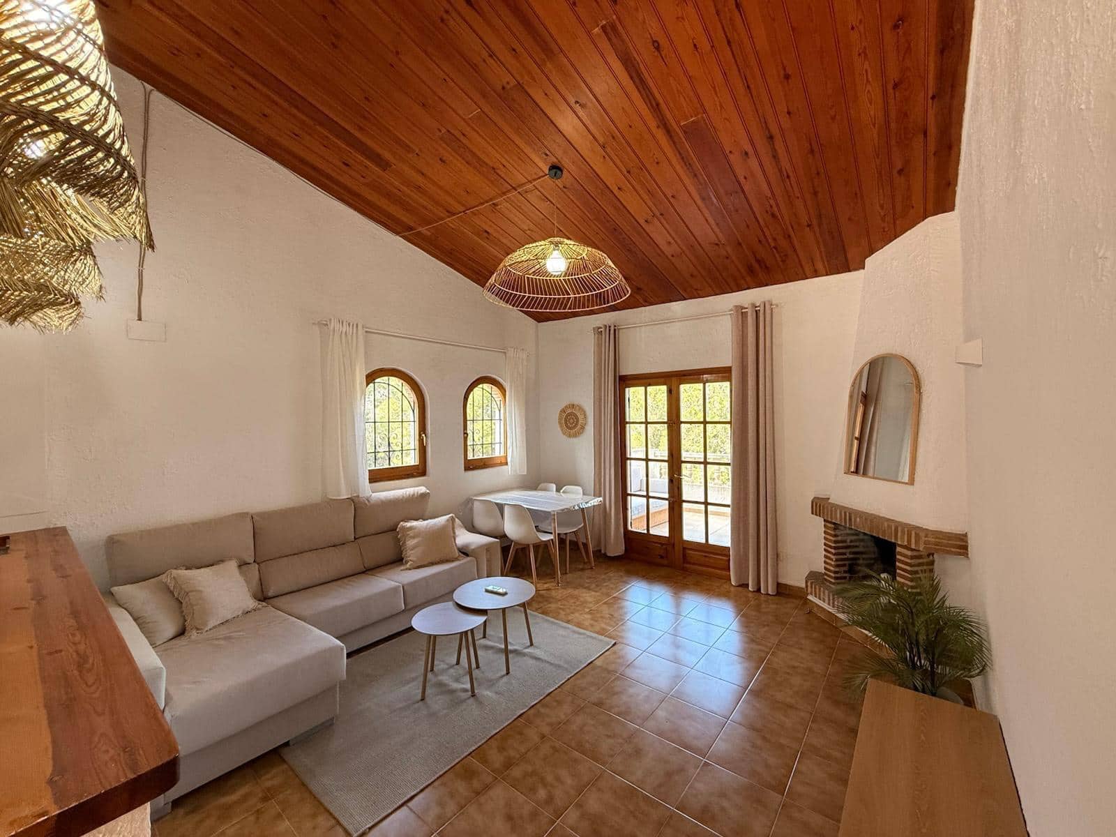 2 bedroom Apartment for rent in Denia with pool garage - € 1,200 (Ref: 9735892)