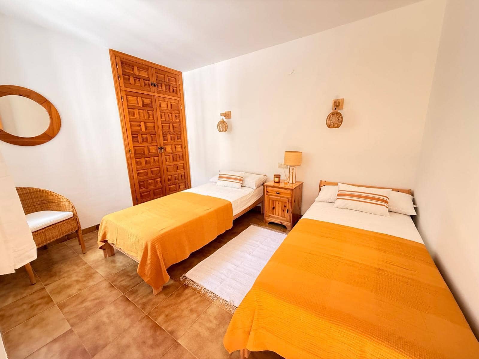 2 bedroom Apartment for rent in Denia with pool garage - € 1,200 (Ref: 9735892)