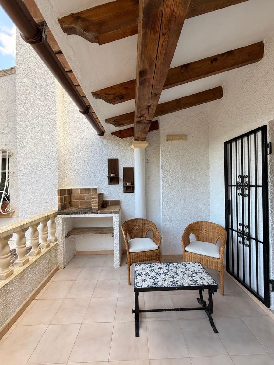 2 bedroom Apartment for rent in Denia with pool garage - € 1,200 (Ref: 9735892)