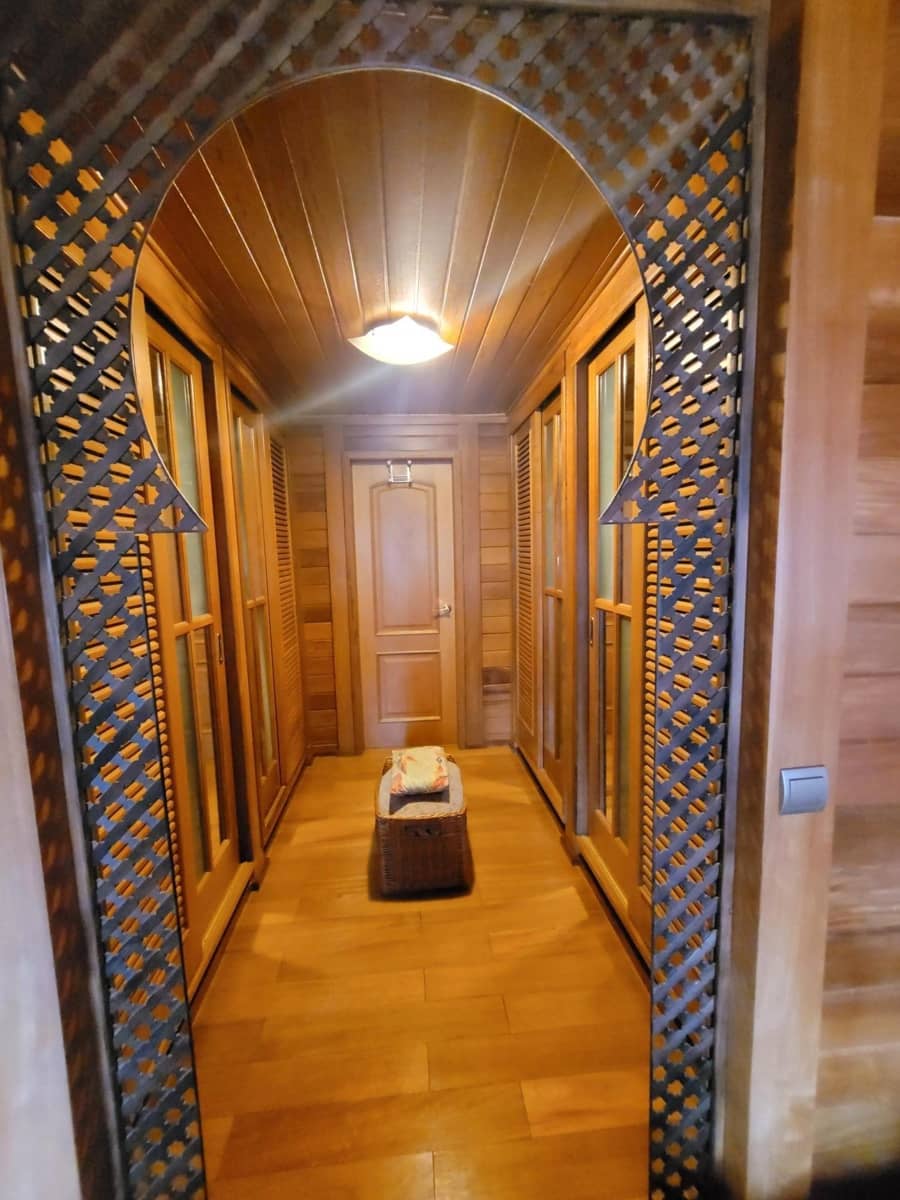 6 bedroom Villa for sale in Godelleta with pool - € 268,000 (Ref: 9735894)