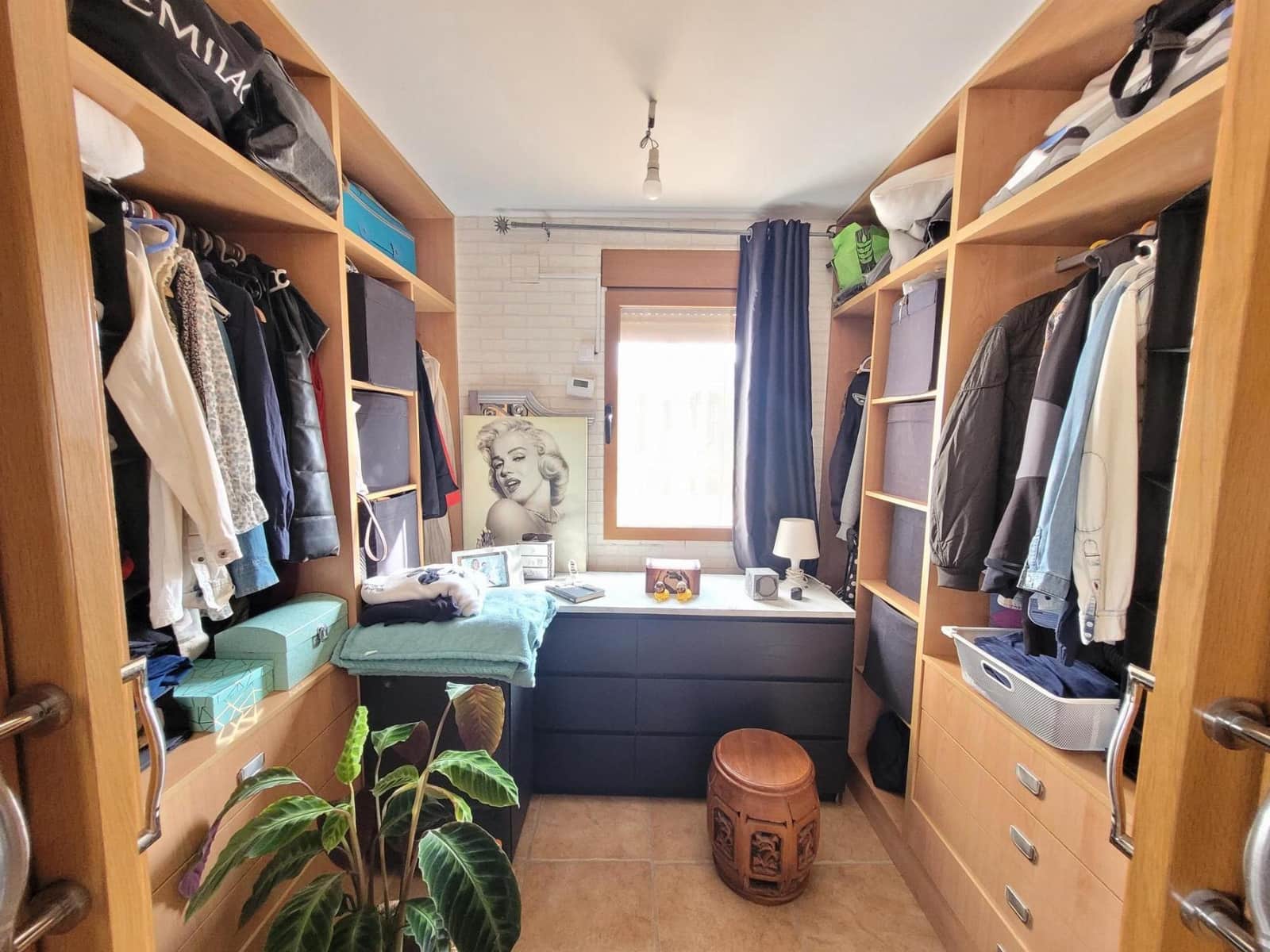 6 bedroom Villa for sale in Godelleta with pool - € 268,000 (Ref: 9735894)