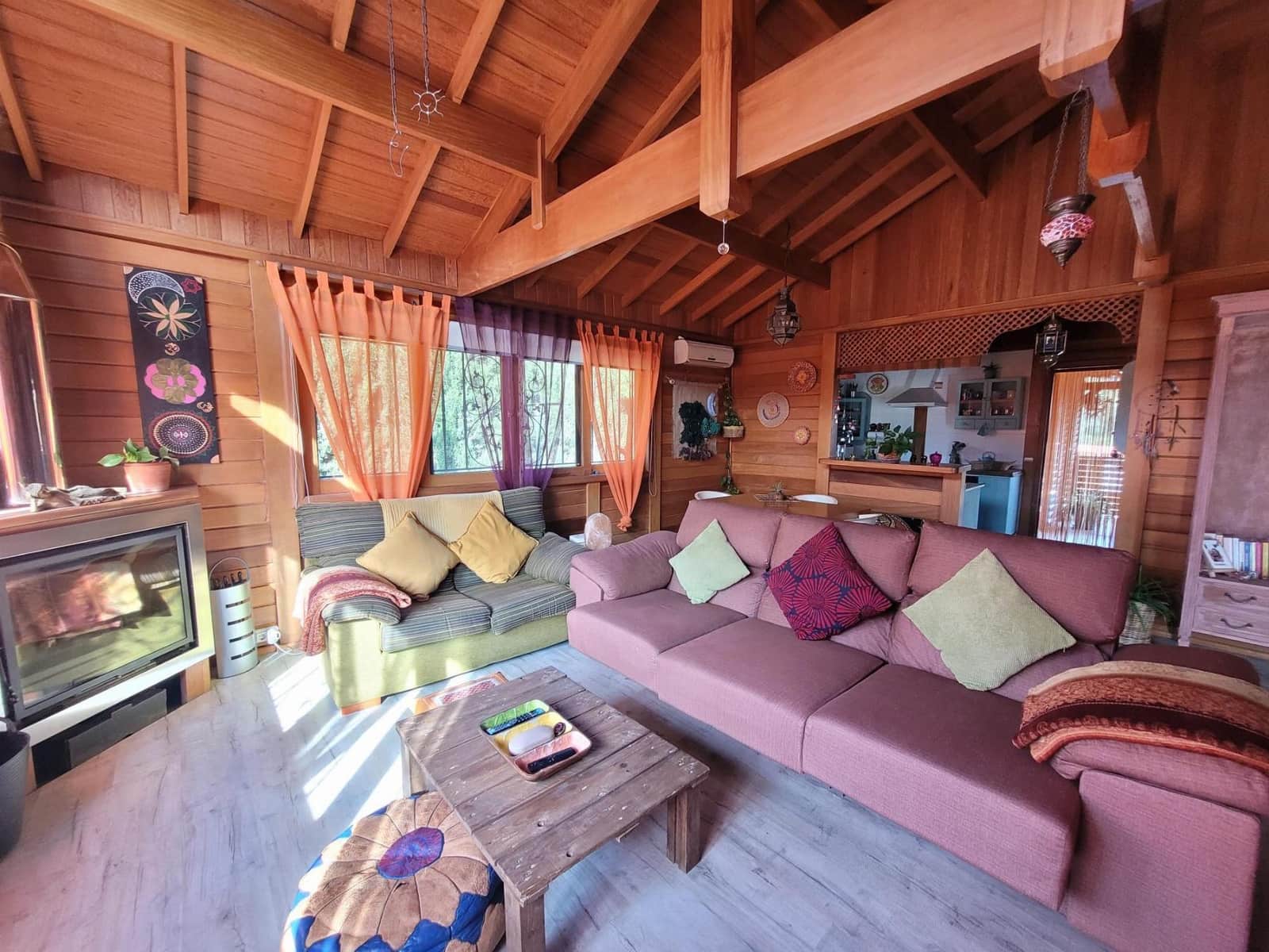 6 bedroom Villa for sale in Godelleta with pool - € 268,000 (Ref: 9735894)