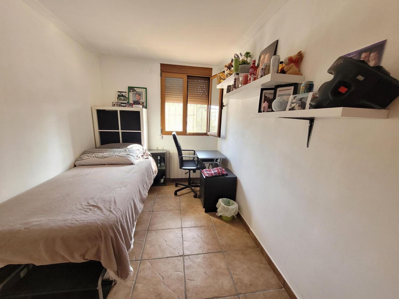 6 bedroom Villa for sale in Godelleta with pool - € 268,000 (Ref: 9735894)