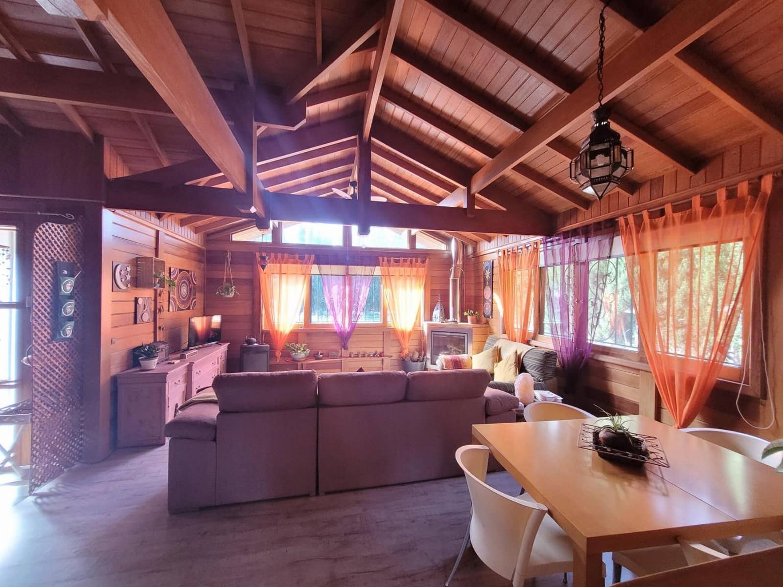 6 bedroom Villa for sale in Godelleta with pool - € 268,000 (Ref: 9735894)