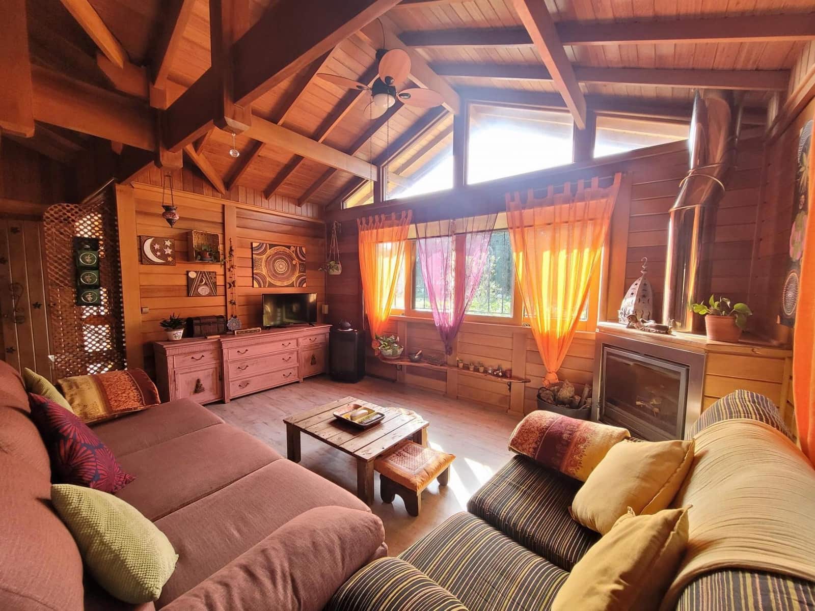 6 bedroom Villa for sale in Godelleta with pool - € 268,000 (Ref: 9735894)