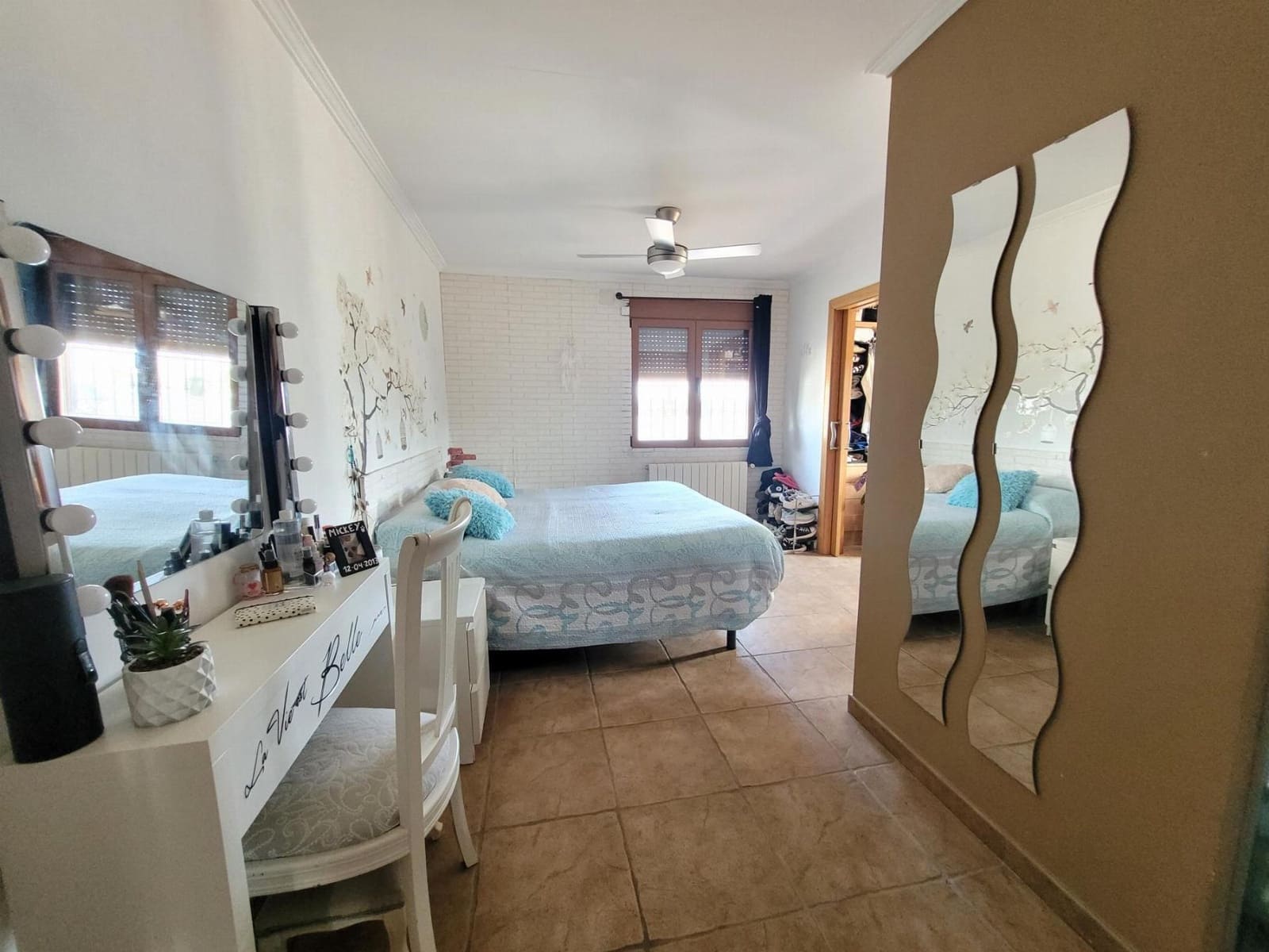 6 bedroom Villa for sale in Godelleta with pool - € 268,000 (Ref: 9735894)