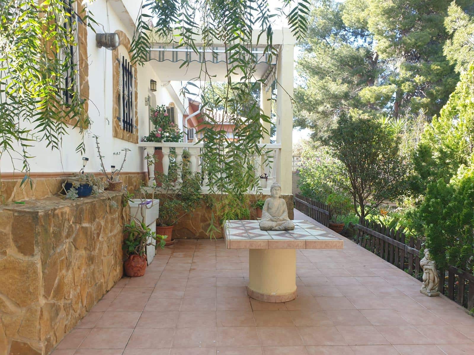 4 Zimmer Villa zu verkaufen in Chiva mit Pool - 149.900 € (Ref: 9735895)