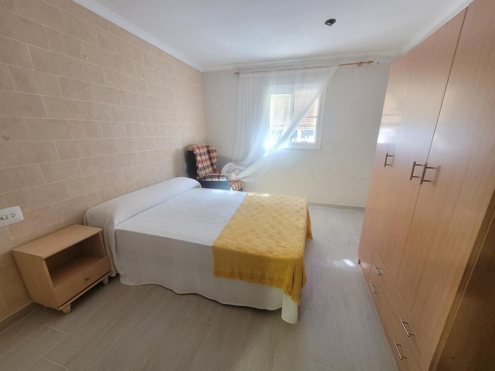 4 Zimmer Villa zu verkaufen in Chiva mit Pool - 149.900 € (Ref: 9735895)