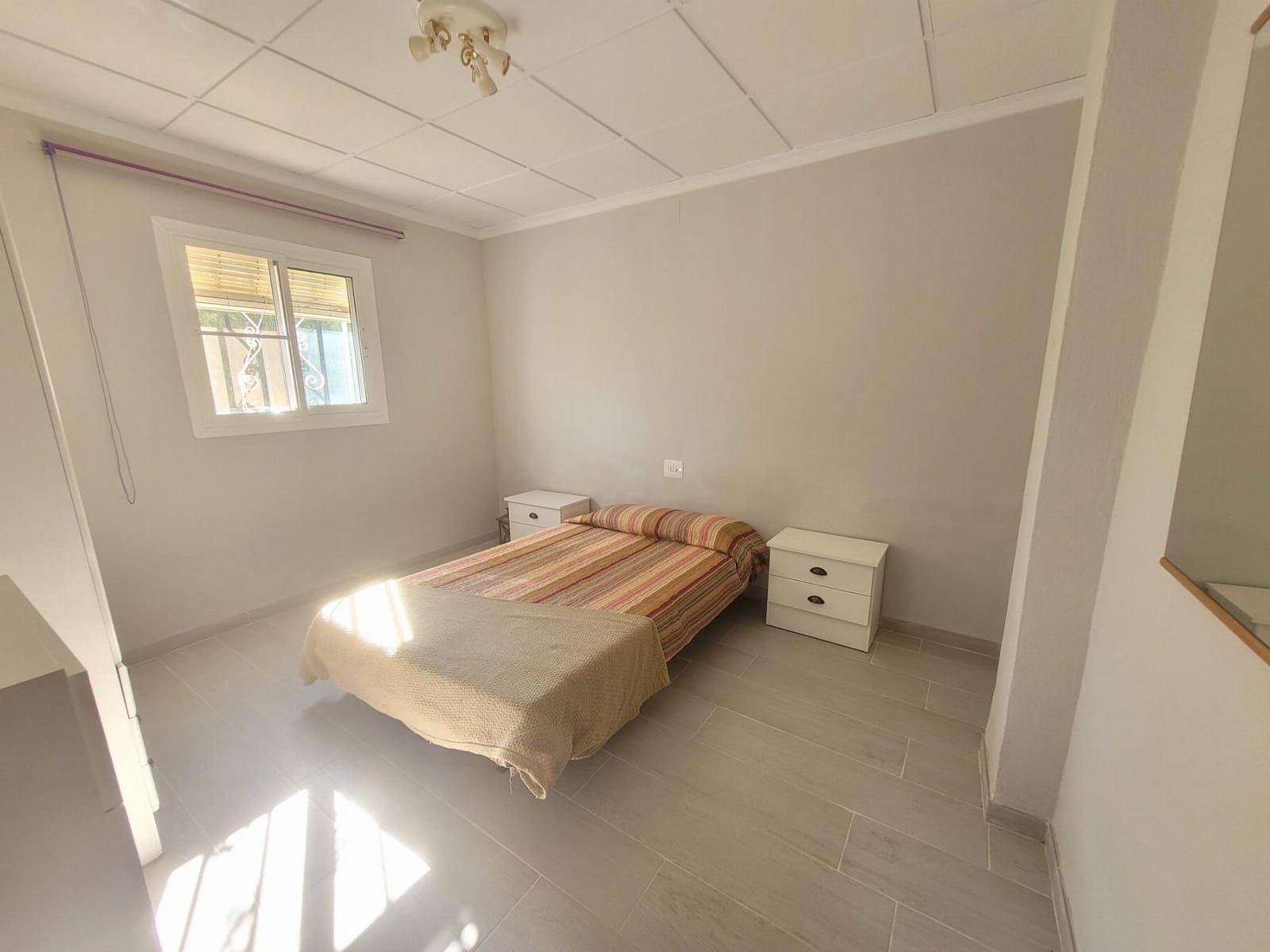 4 Zimmer Villa zu verkaufen in Chiva mit Pool - 149.900 € (Ref: 9735895)