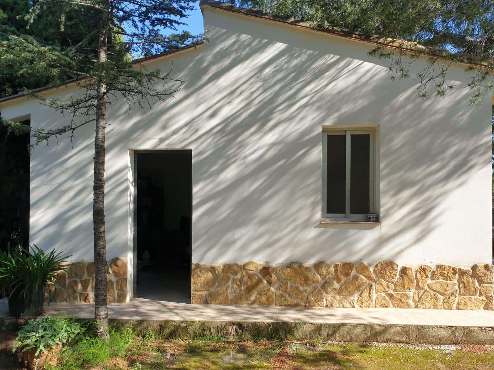 4 Zimmer Villa zu verkaufen in Chiva mit Pool - 149.900 € (Ref: 9735895)