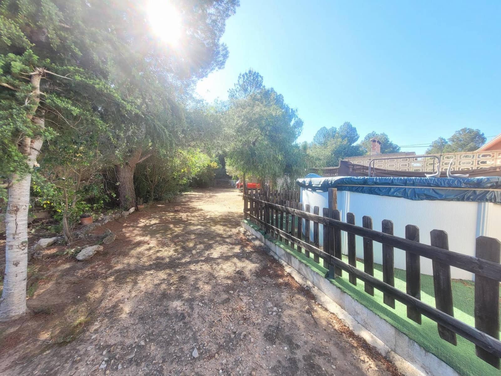 4 Zimmer Villa zu verkaufen in Chiva mit Pool - 149.900 € (Ref: 9735895)