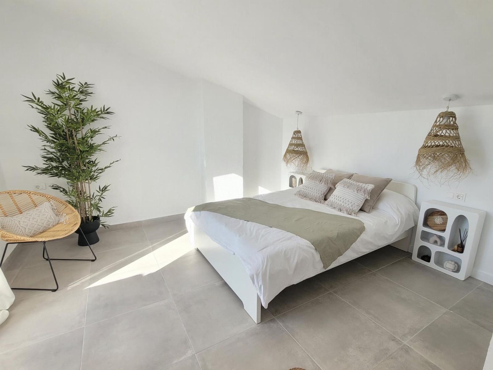 Apartamento de 2 habitaciones en Dénia en alquiler vacacional con piscina garaje - 2.000 € (Ref: 9735897)