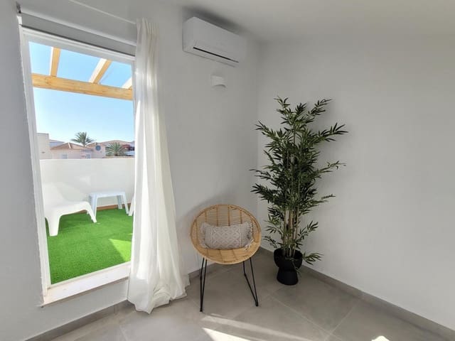 Apartamento de 2 habitaciones en El Montgó, Dénia en alquiler vacacional con piscina garaje - 2.000 € (Ref: 9735897)