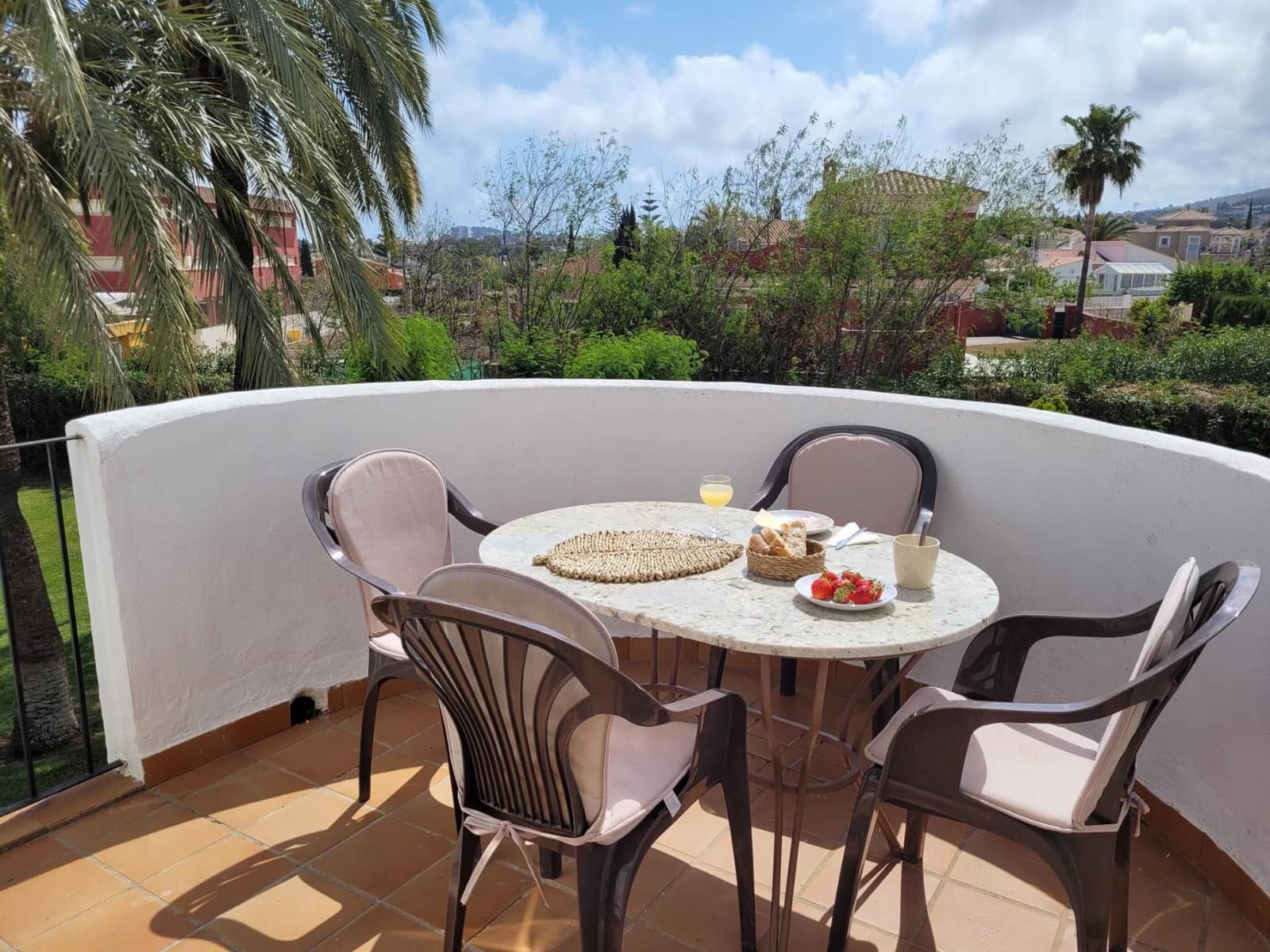 Apartamento de 2 habitaciones en Dénia en alquiler vacacional con piscina garaje - 2.000 € (Ref: 9735897)