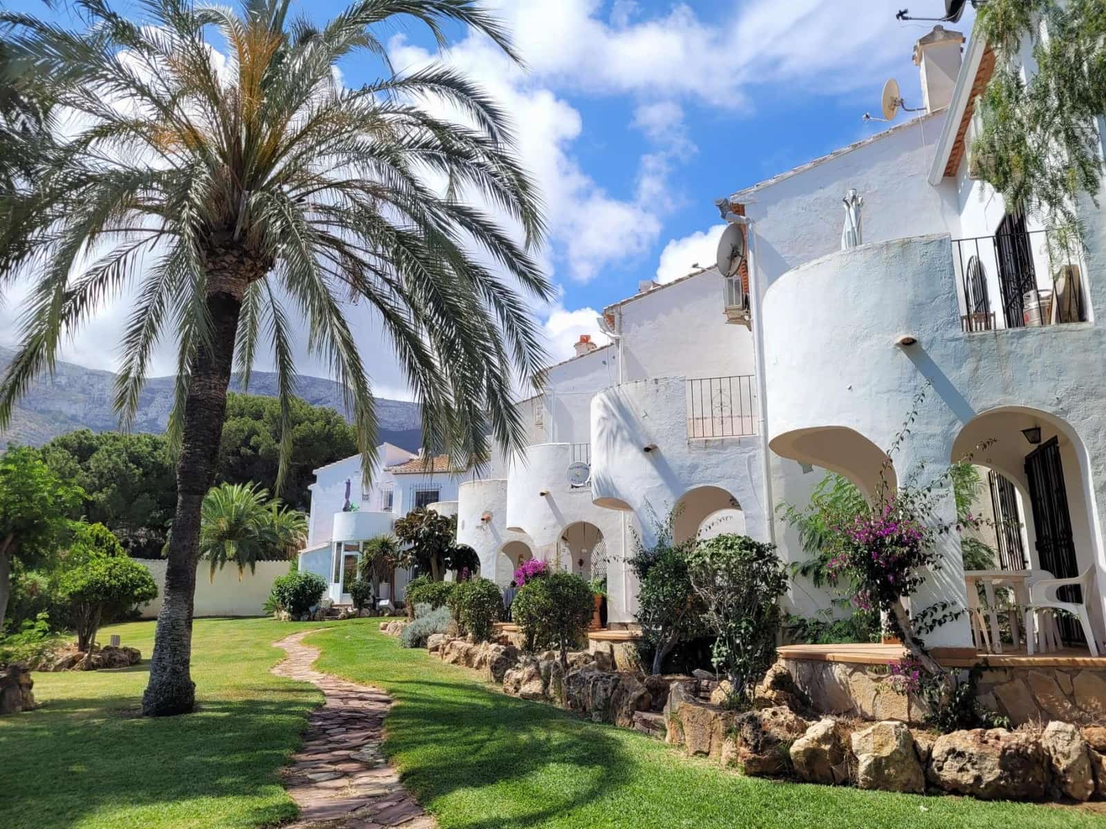 Apartamento de 2 habitaciones en Dénia en alquiler vacacional con piscina garaje - 2.000 € (Ref: 9735897)