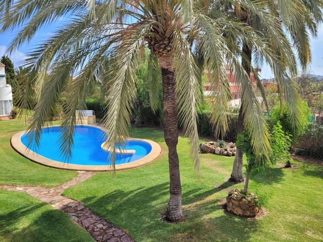 Apartamento de 2 habitaciones en El Montgó, Dénia en alquiler vacacional con piscina garaje - 2.000 € (Ref: 9735897)