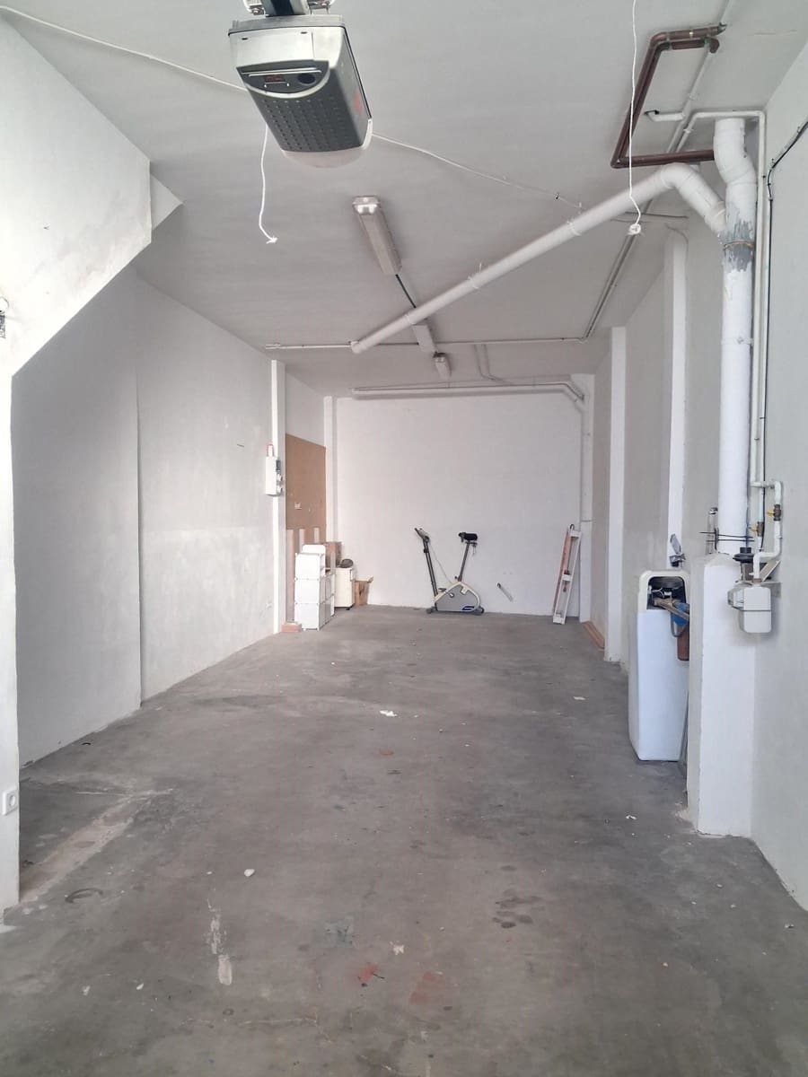 3 bedroom Semi-detached Villa for sale in Cheste with garage - € 229,000 (Ref: 9735898)