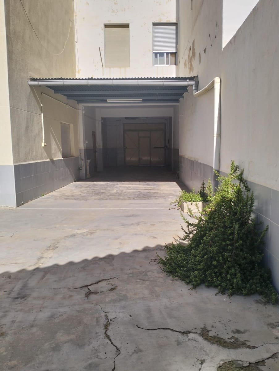 4 Zimmer Villa zu verkaufen in Cheste - 250.000 € (Ref: 9735901)