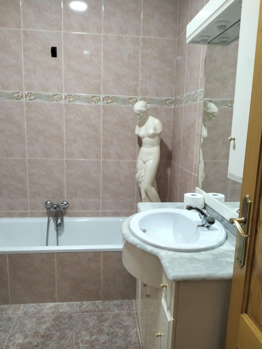 4 Zimmer Villa zu verkaufen in Cheste - 250.000 € (Ref: 9735901)