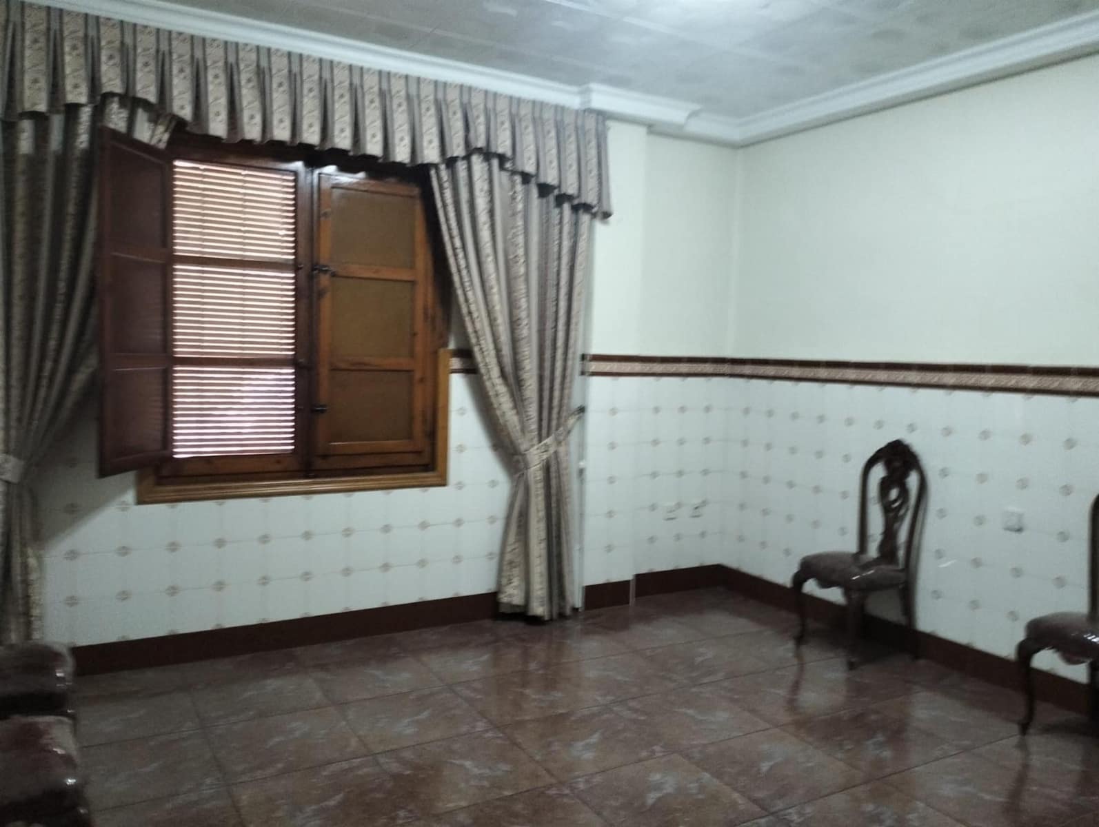 4 Zimmer Villa zu verkaufen in Cheste - 250.000 € (Ref: 9735901)