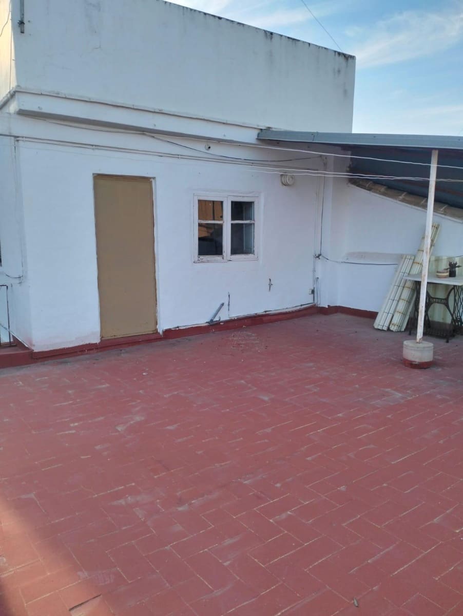 4 bedroom Terraced Villa for sale in Chiva with garage - € 210,000 (Ref: 9735902)