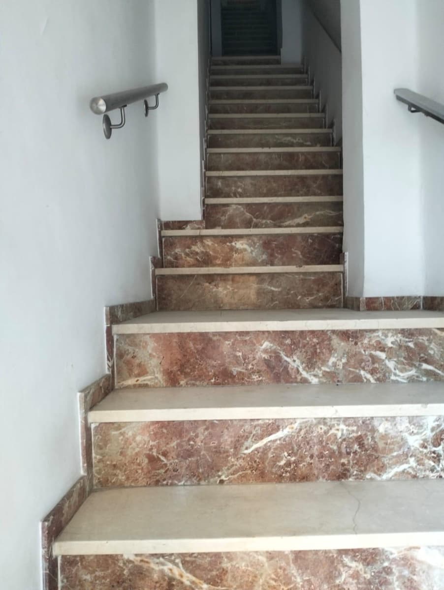 4 bedroom Terraced Villa for sale in Chiva with garage - € 210,000 (Ref: 9735902)