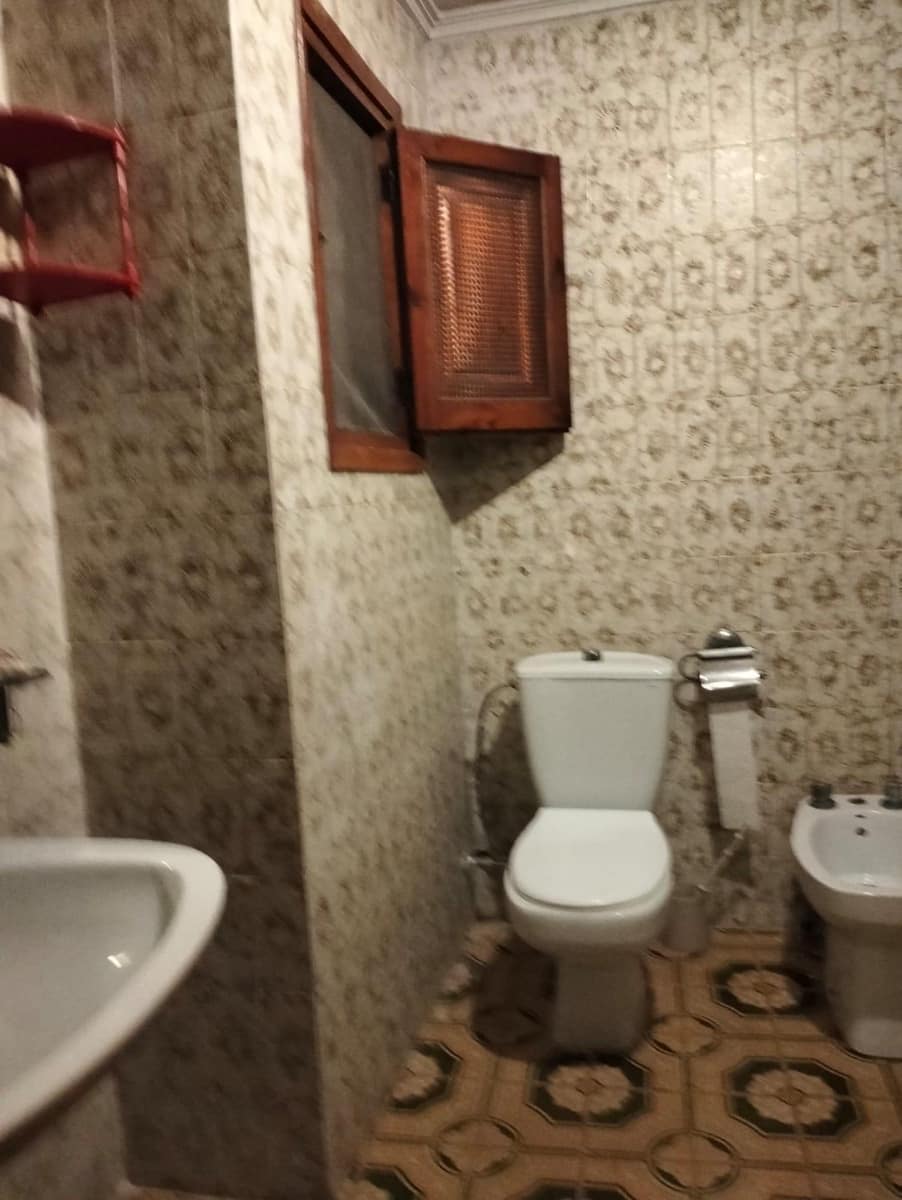 4 bedroom Terraced Villa for sale in Chiva with garage - € 210,000 (Ref: 9735902)