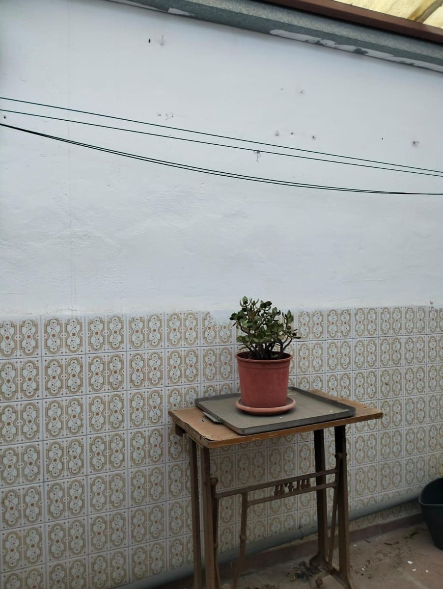 4 bedroom Terraced Villa for sale in Chiva with garage - € 210,000 (Ref: 9735902)