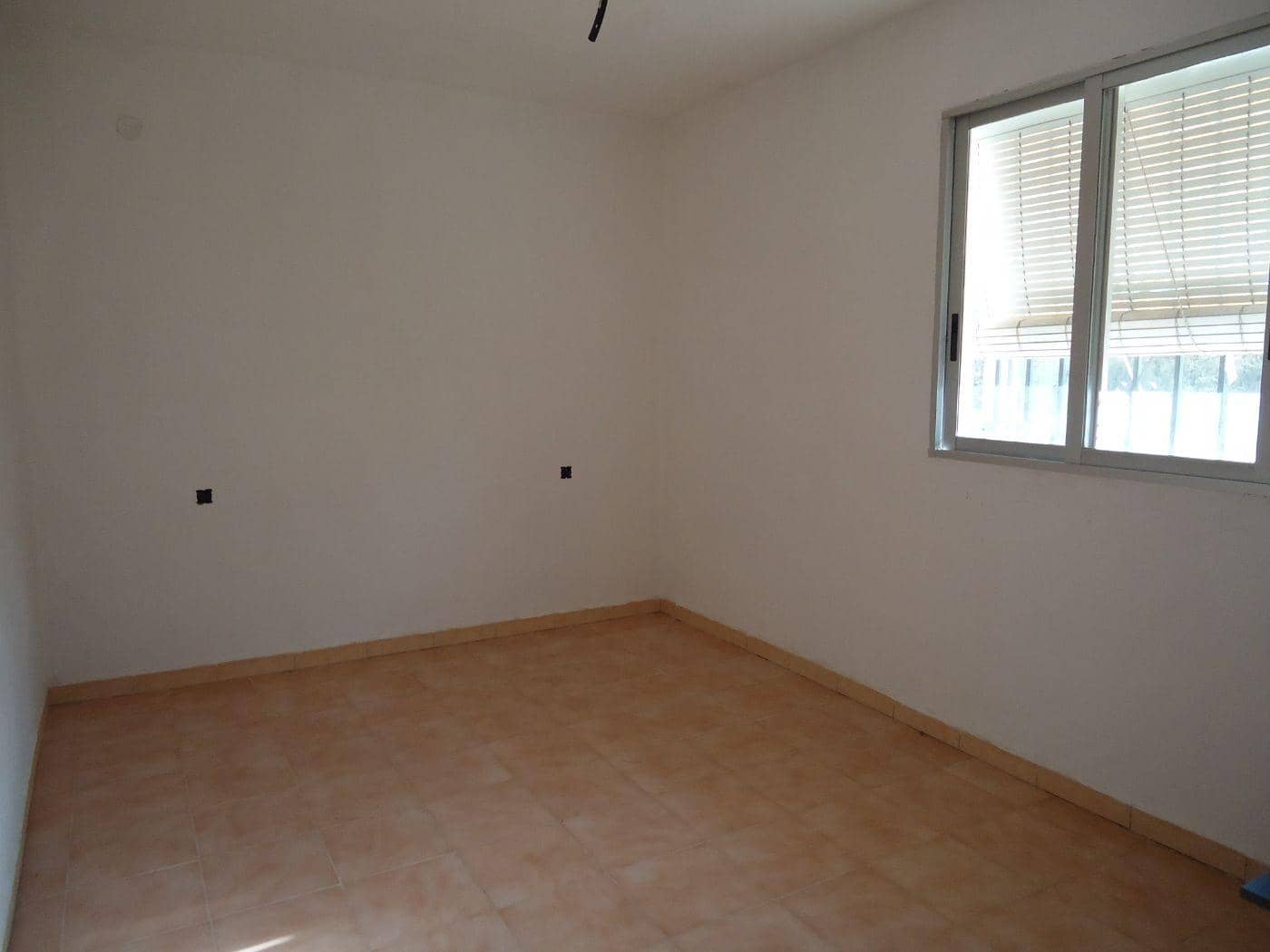 5 Zimmer Villa zu verkaufen in Vilamarxant / Villamarchante mit Garage - 160.000 € (Ref: 9735904)