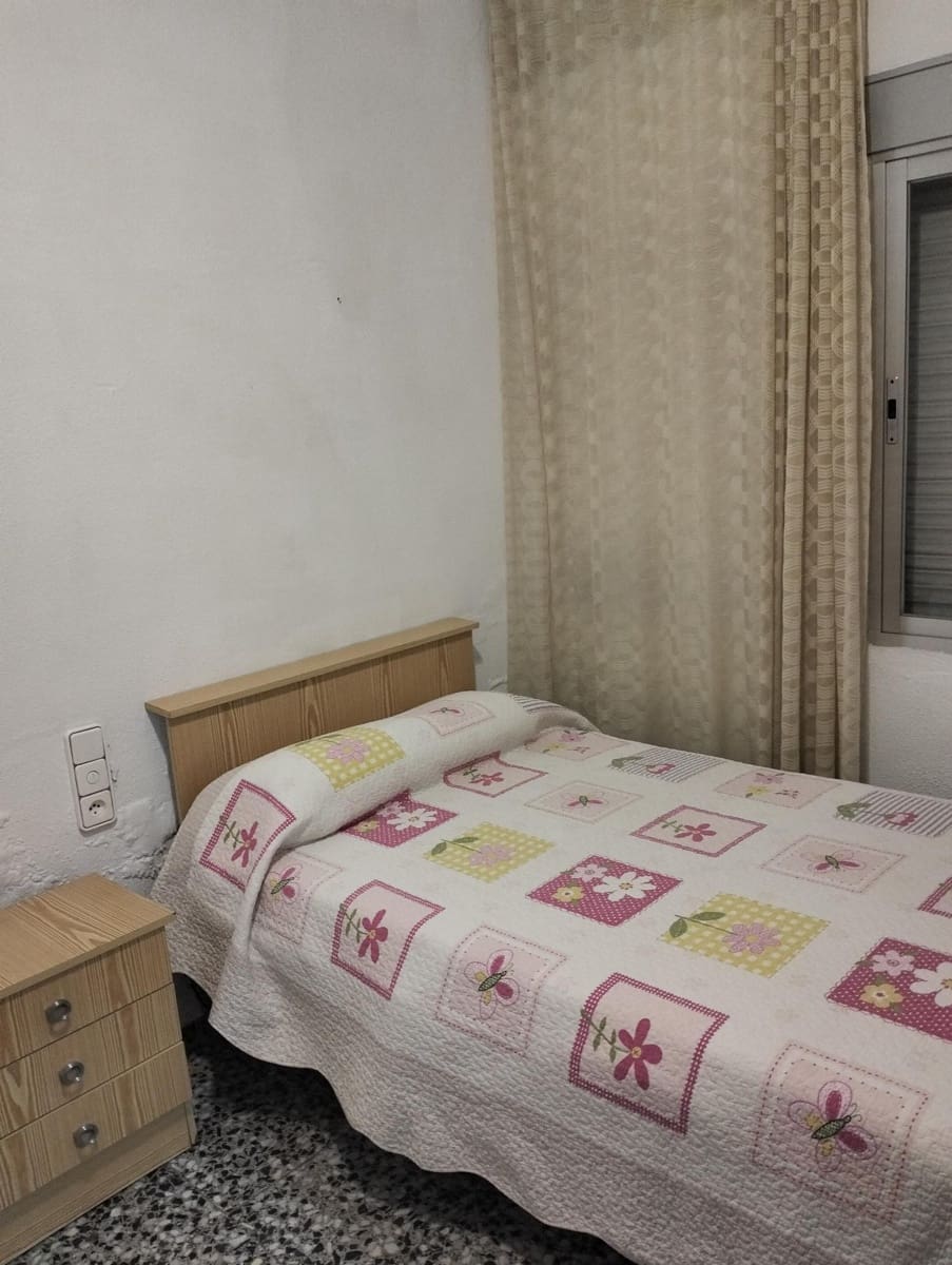 4 bedroom Terraced Villa for sale in Cheste with garage - € 290,000 (Ref: 9735905)