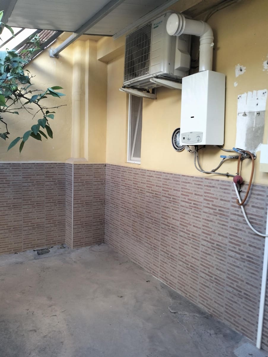 4 bedroom Terraced Villa for sale in Cheste with garage - € 290,000 (Ref: 9735905)