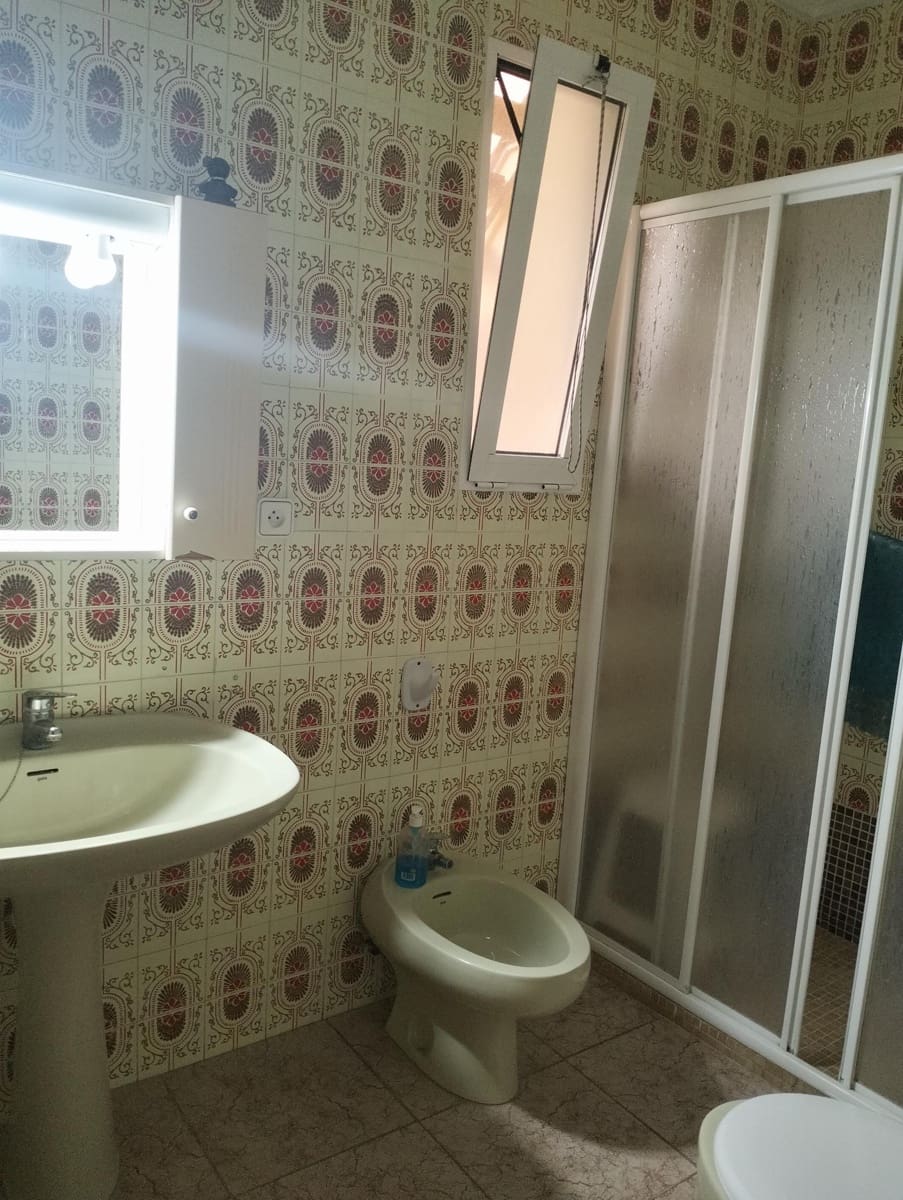 4 bedroom Terraced Villa for sale in Cheste with garage - € 290,000 (Ref: 9735905)