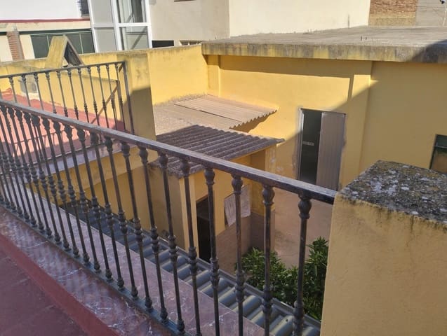 4 bedroom Terraced Villa for sale in Cheste with garage - € 290,000 (Ref: 9735905)