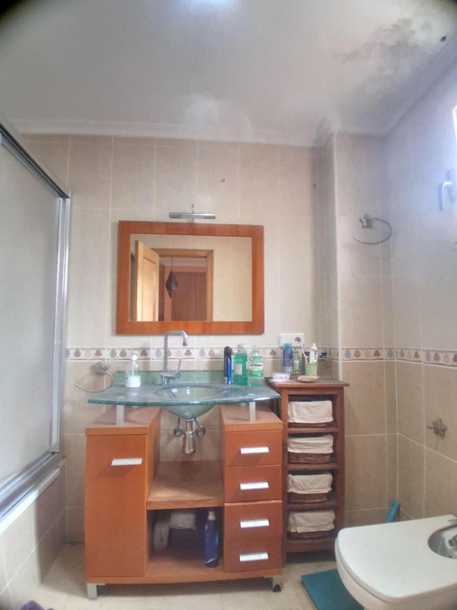 3 bedroom Flat for sale in Cheste with garage - € 183,000 (Ref: 9735906)