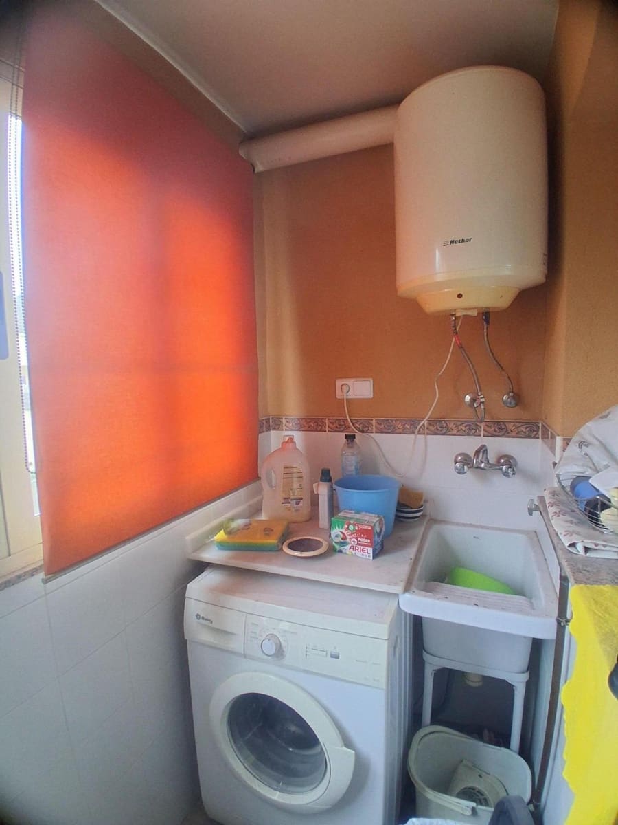 3 bedroom Flat for sale in Cheste with garage - € 183,000 (Ref: 9735906)