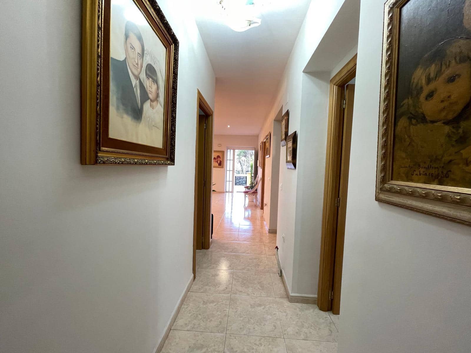 3 chambre Villa/Maison à vendre à Chiva avec piscine garage - 300 000 € (Ref: 9735907)