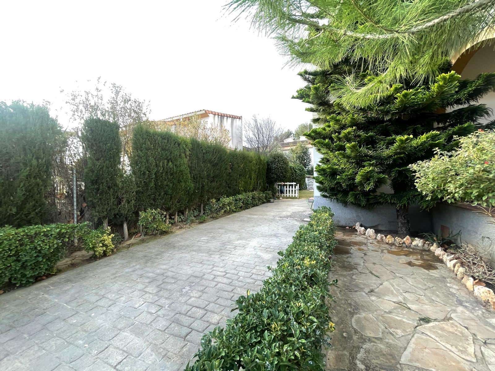 3 chambre Villa/Maison à vendre à Chiva avec piscine garage - 300 000 € (Ref: 9735907)