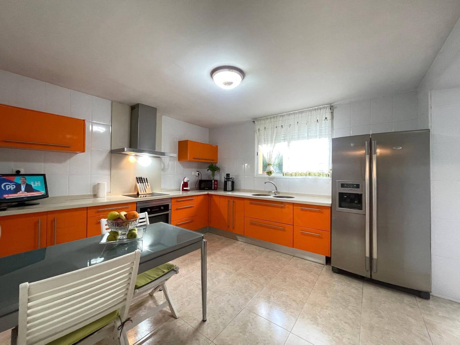 3 chambre Villa/Maison à vendre à Chiva avec piscine garage - 300 000 € (Ref: 9735907)