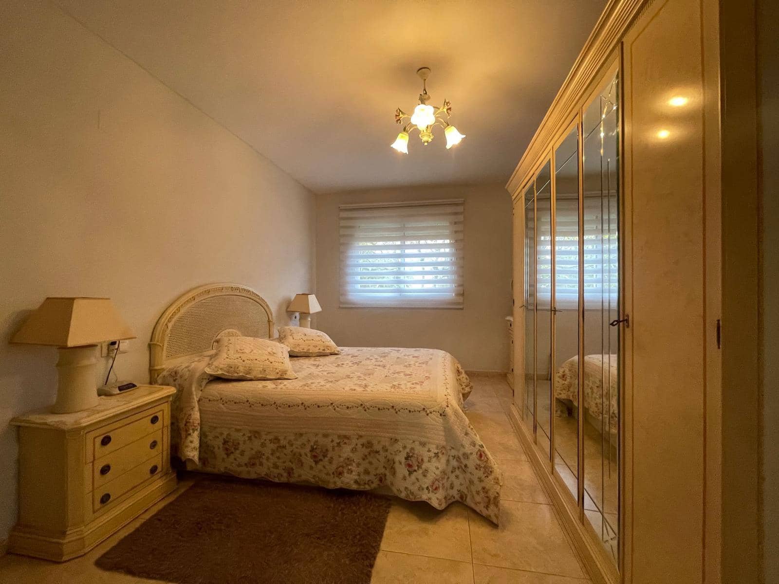 3 chambre Villa/Maison à vendre à Chiva avec piscine garage - 300 000 € (Ref: 9735907)