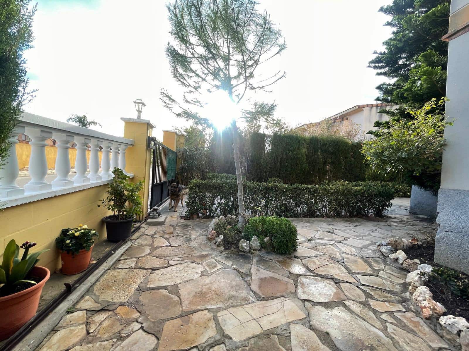 3 chambre Villa/Maison à vendre à Chiva avec piscine garage - 300 000 € (Ref: 9735907)